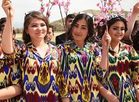 1571234417_zhenschiny-tadzhikistan-president_tj1.jpg