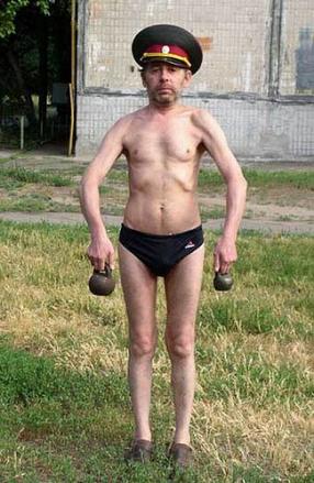 skinny_man_with_kettlebells-1.jpg