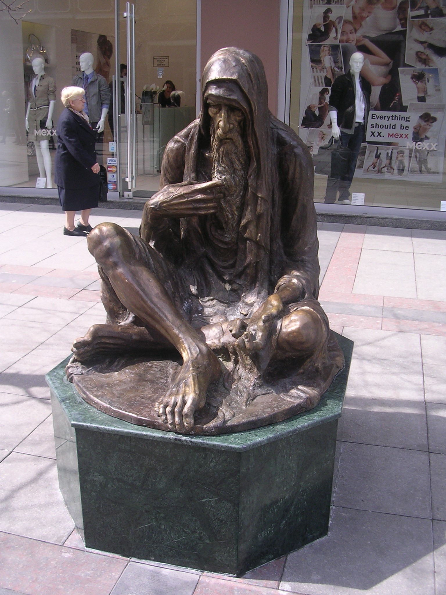 61124.jpg