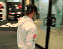 Glass-Door-Fail-01.gif
