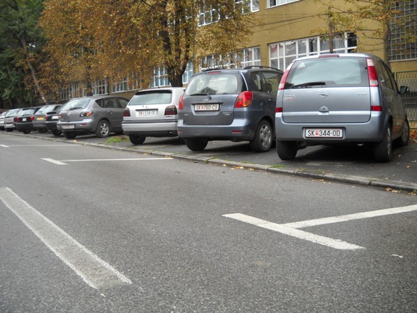 parkingdebar2.jpg