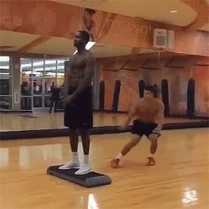 tumblr_nuelivEkH91rc7zl1o1_400.gif