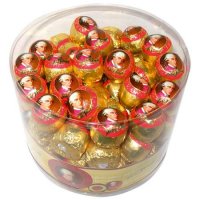 victorschmidtmozartkugeln.jpg