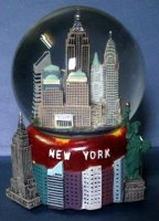 glass snow globe 032.JPG