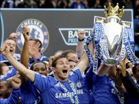 trophy+lampard.jpg