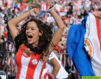 paraguay_fan_larissa_riquelme_02.jpg