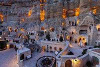 yunak_evleri_cave_hotel_turkey_01.jpg