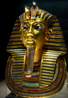 Mask_of_Tutankhamun_2003-12-07.jpg