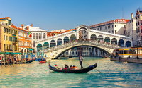 rialto-bridge-venice-italy-grand-canal-at-venice-wallpaper-preview.jpg