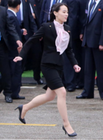 Kim-Jong-Un-sister-running.png