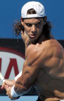 Rafael-Nadal-sin-camiseta-muy-concentrado-durante-un-entrenamiento-en-Melbourne-preparatorio-par.jpg