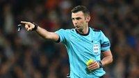 referee-michael-oliver_a8jmwebqib8o1hnkxwg0t67pk.jpg.cf_.jpg