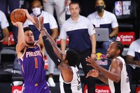 devin-booker-shot-clippers-phoenix-suns-620x413.jpg