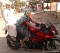funny-people-pics-indian-image-gallery-man-girl-lol-weird-313a6138d16f600f17da595dae5133ee-fun...jpg