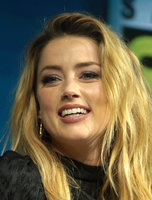 Amber_Heard_(43055430314)_(cropped).jpg