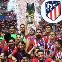 atletico-madrid-super-cup-trophyjpg.jpg