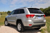 2011-Jeep-Grand-Cherokee-Laredo-4×2-6.jpg