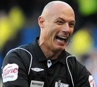 Howard-Webb-Manchester-United-fan.jpg