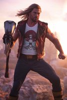 Chris-Hemsworth-Thor-Love-And-Thunder-42a05b58b0e3435c88de6f756847b2f5.jpg