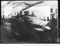 L'entrée du prince héritier Alexandre de Serbie à Uskub1914.jpg