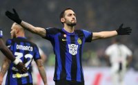 Hakan-Calhanoglu-Inter-Milan-7-825x510.jpg