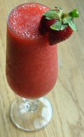 non-dairy-strawberry-smoothie-recipe.jpg