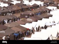 kosovo-refugee-camp-in-macedonia-A0B34E.jpg