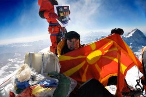 Kedev-na-Mont-Everest-1024x683.jpg