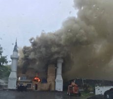 burningmosque.jpg