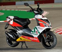 Aprilia SR50 Alitalia.jpg