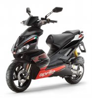 images_bikekat_2013_9-aprilia_601-sr_50_r_4.jpg
