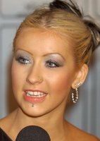 Christina-Aguilera-Multiple-Piercing.jpg