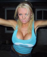 sexy-busty-women-33.jpg