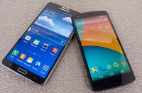 Google-Nexus-5-vs-Samsung-Galaxy-Note-3-TI.jpg