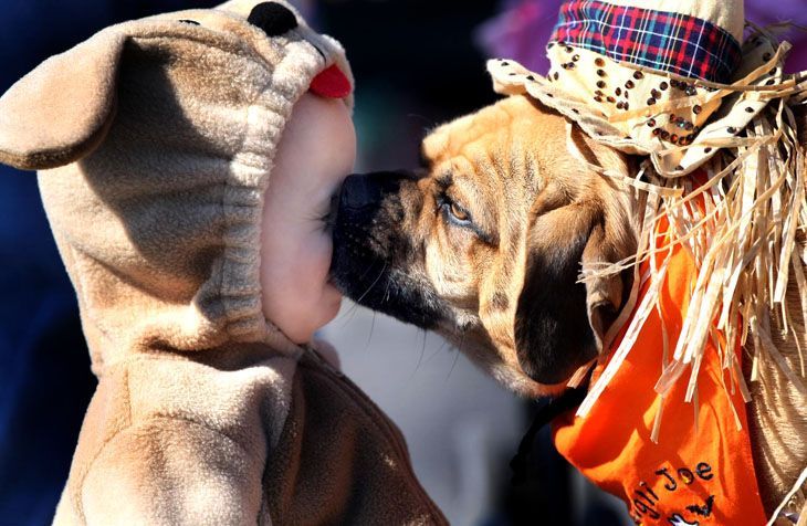 1465-huge-kiss.jpg