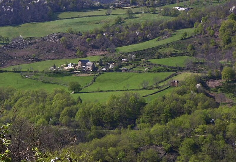 800px-La_bourgade.JPEG