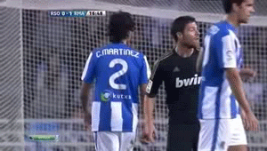 2011-10-29-xabi-06a.gif