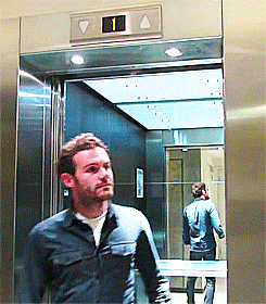 tumblr_mw93ptOdAR1rnj1gio6_250.gif