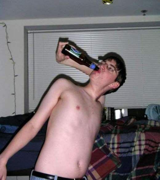 1496-idiot-drinking-beer.jpg