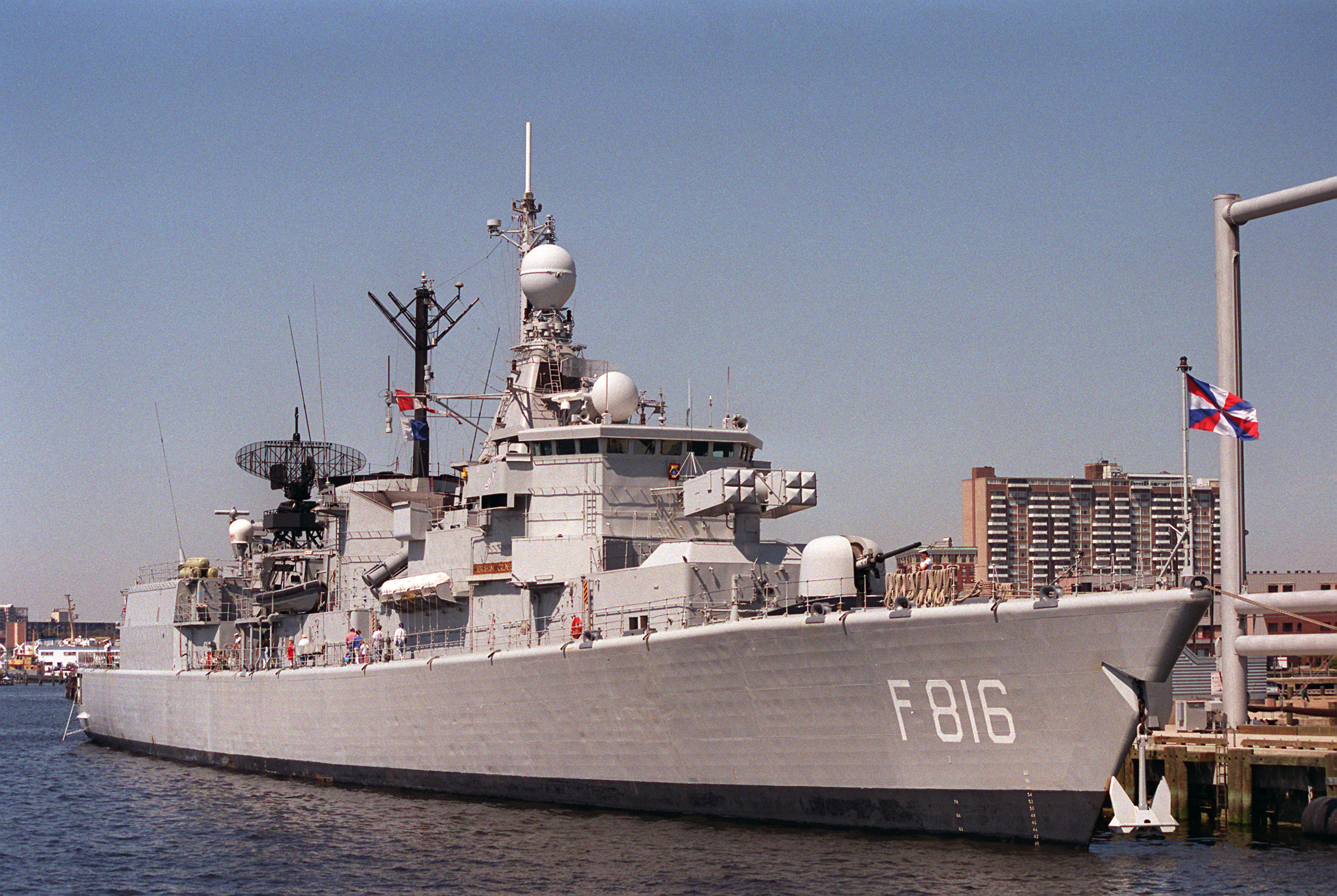 HNLMS_ABRAHAM_CRIJNSSEN_(F-816).JPEG
