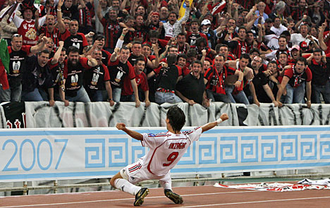Pippo+w+fans.jpeg