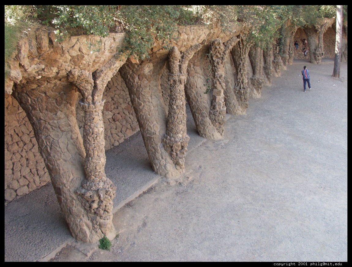 parc-guell-strange-columns-1.half.jpg