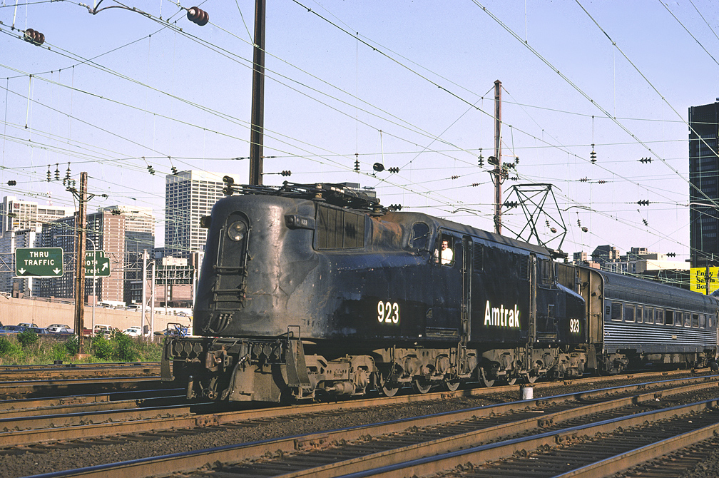 AMTK_923_leaving_30th_StxRP.jpg