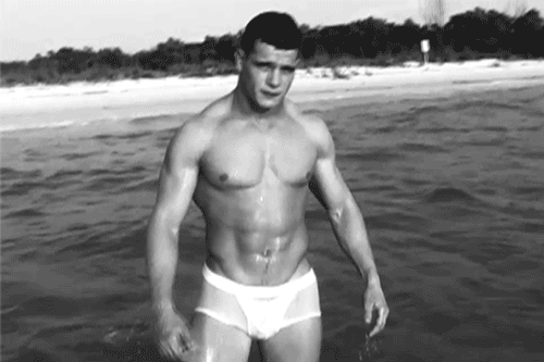tumblr_m7y5w05cqB1qk9t29o1_500.gif