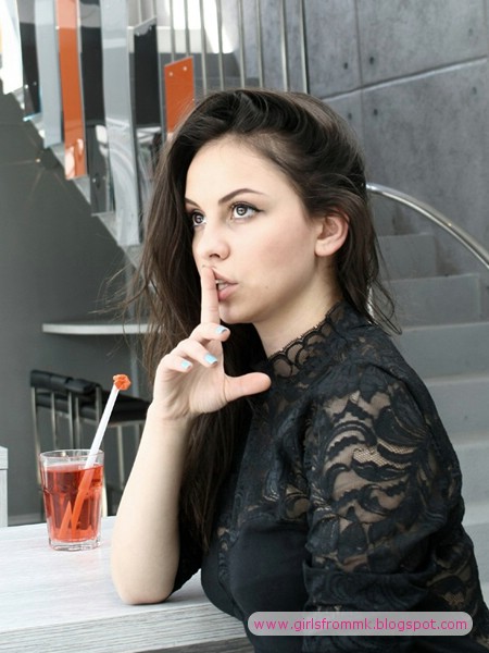 ID+1408039_3.jpg