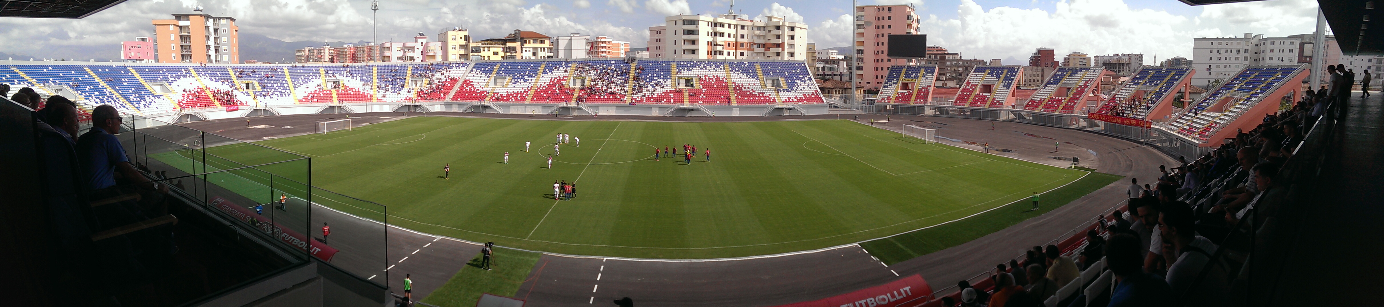 Loro-Borici-Stadion.jpg