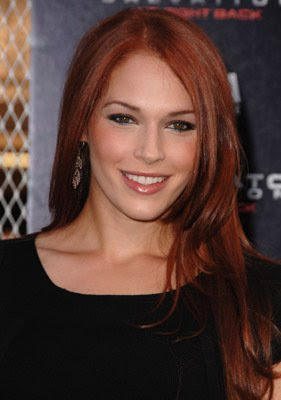 Amanda+Righetti.jpg