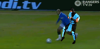 the_funniest_soccer_related_collection_of_gifs_13.gif