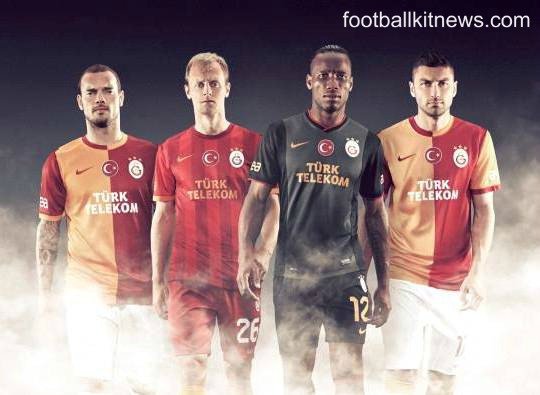 Galatasaray-Third-Kit-13-14.jpg