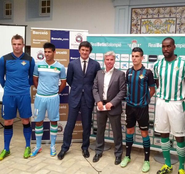 Macron-Betis-Kit-2013-2014.jpg